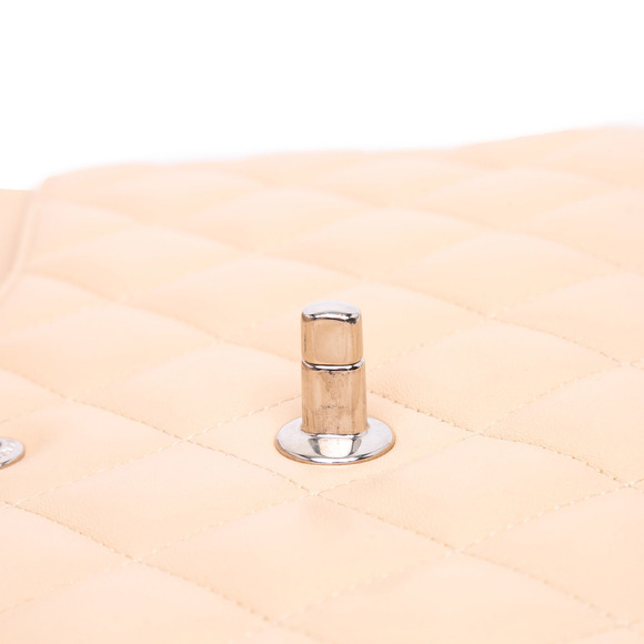 Pre-Loved Chanel Jumbo Classic Lambskin Double Flap - Picture 9 of 12